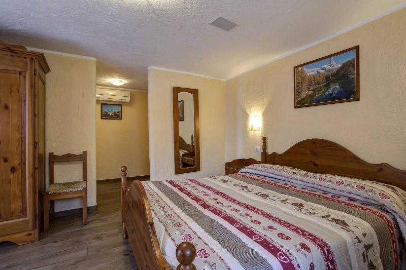 אאוסטה Hotel Cecchin מראה חיצוני תמונה