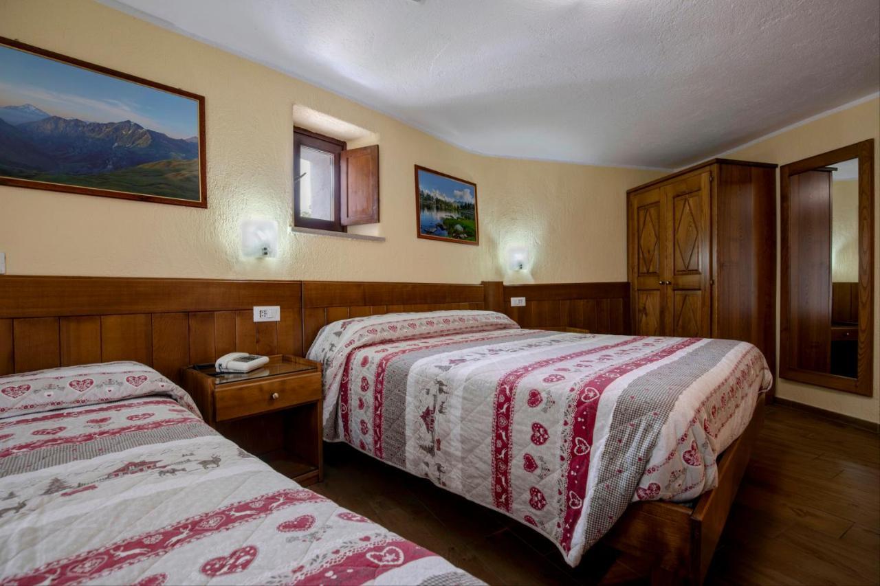 אאוסטה Hotel Cecchin מראה חיצוני תמונה
